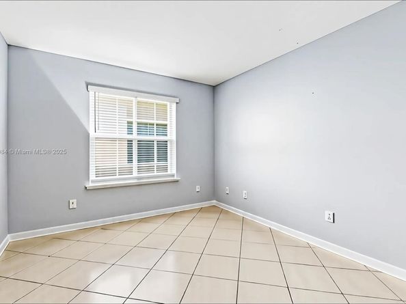 4362 Foxtail Ln, Weston FL 33331