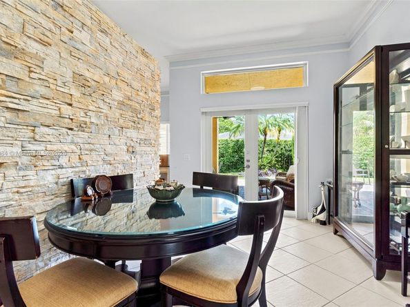 4362 Foxtail Ln, Weston FL 33331