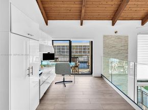 15 Port Side Dr 15C, Fort Lauderdale FL 33316