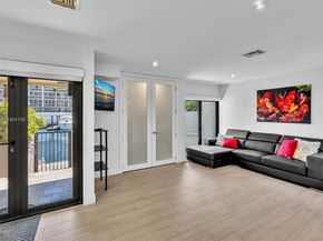 15 Port Side Dr 15C, Fort Lauderdale FL 33316