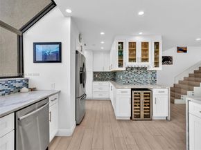 15 Port Side Dr 15C, Fort Lauderdale FL 33316