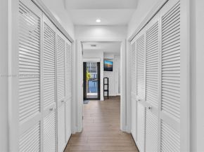 15 Port Side Dr 15C, Fort Lauderdale FL 33316