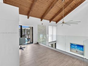 15 Port Side Dr 15C, Fort Lauderdale FL 33316