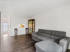 8400 Lagos De Campo Blvd 312, Tamarac FL 33321