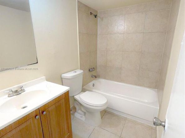 484 NW 165th St Rd A412, Miami FL 33169