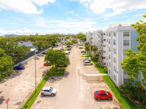 484 NW 165th St Rd A412, Miami FL 33169