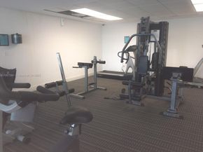 484 NW 165th St Rd A412, Miami FL 33169