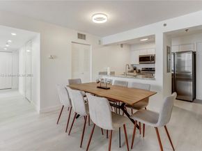 1200 Brickell Bay Dr 2424, Miami FL 33131