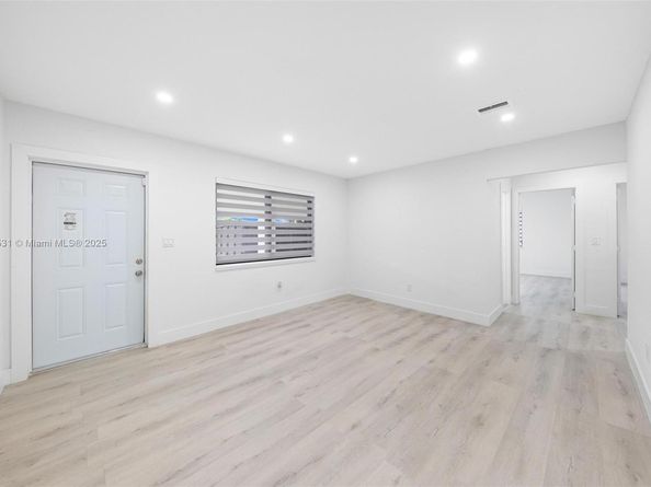 2250 NW 95th St, Miami FL 33147