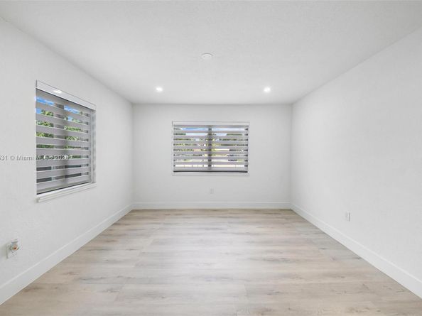 2250 NW 95th St, Miami FL 33147