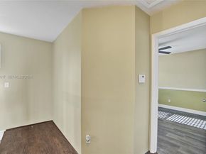 245 NW 207th Ter, Pembroke Pines FL 33029