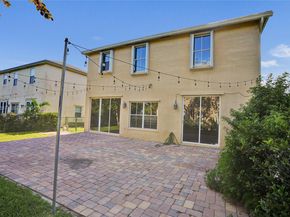 245 NW 207th Ter, Pembroke Pines FL 33029