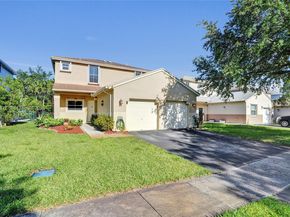 245 NW 207th Ter, Pembroke Pines FL 33029