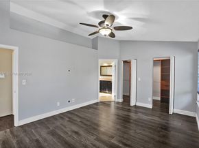 245 NW 207th Ter, Pembroke Pines FL 33029