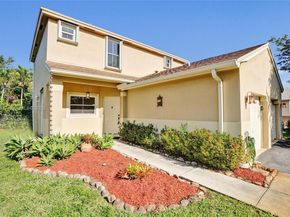 245 NW 207th Ter, Pembroke Pines FL 33029