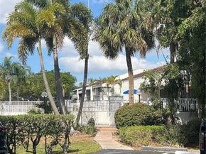 6548 Racquet Club Dr 89, Lauderhill FL 33319