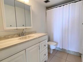 13499 Biscayne Blvd 403, North Miami FL 33181