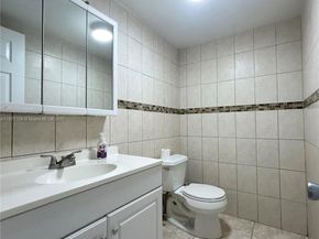 13499 Biscayne Blvd 403, North Miami FL 33181