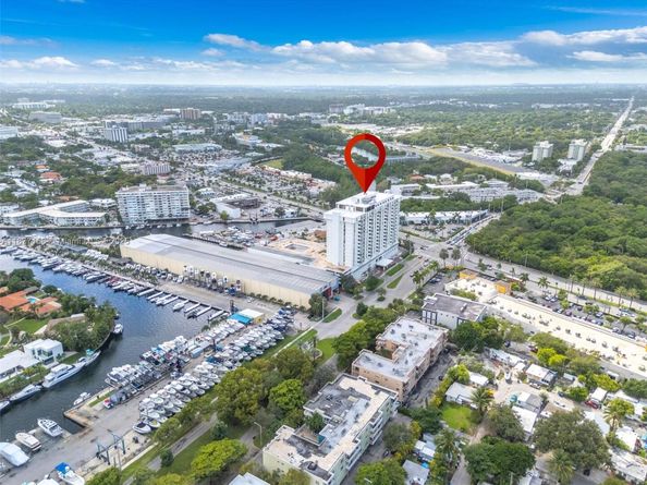 13499 Biscayne Blvd 403, North Miami FL 33181