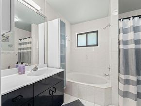 615 NW 134th Pl, Miami FL 33182