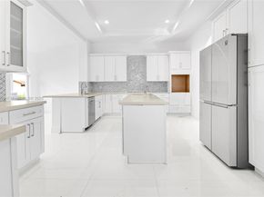 425 SW 129th Ave, Miami FL 33184