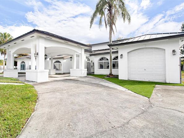 425 SW 129th Ave, Miami FL 33184