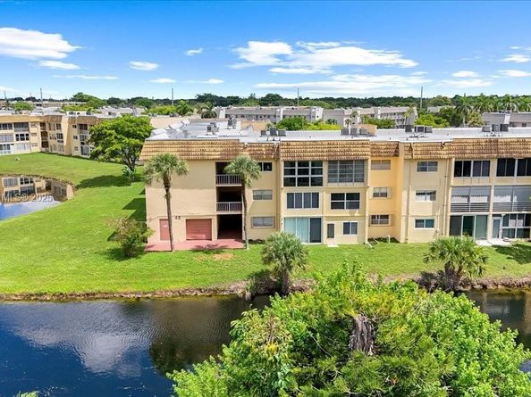 8345 Sunrise Lakes Blvd 306, Sunrise FL 33322