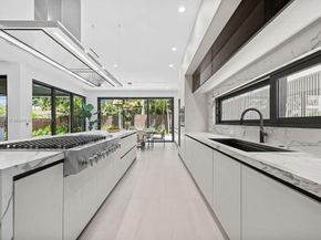 618 NE 17th Way, Fort Lauderdale FL 33304