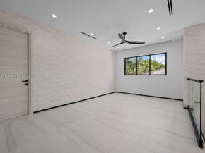 618 NE 17th Way, Fort Lauderdale FL 33304