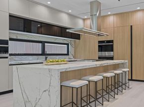 618 NE 17th Way, Fort Lauderdale FL 33304