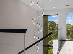 618 NE 17th Way, Fort Lauderdale FL 33304