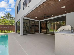 618 NE 17th Way, Fort Lauderdale FL 33304