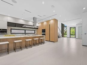 618 NE 17th Way, Fort Lauderdale FL 33304