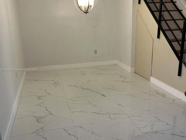 10150 SW 88th St 103, Miami FL 33176