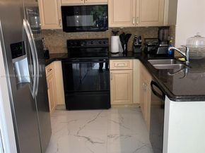 10150 SW 88th St 103, Miami FL 33176