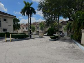10150 SW 88th St 103, Miami FL 33176