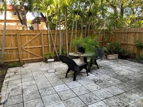 10150 SW 88th St 103, Miami FL 33176