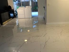 10150 SW 88th St 103, Miami FL 33176