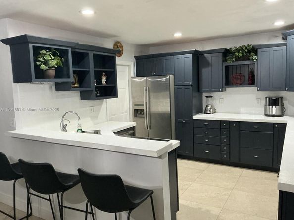 4678 NW 99th Ter, Sunrise FL 33351