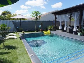 4678 NW 99th Ter, Sunrise FL 33351