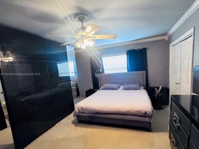 4678 NW 99th Ter, Sunrise FL 33351