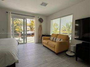 501 SW 18th St, Pompano Beach FL 33060