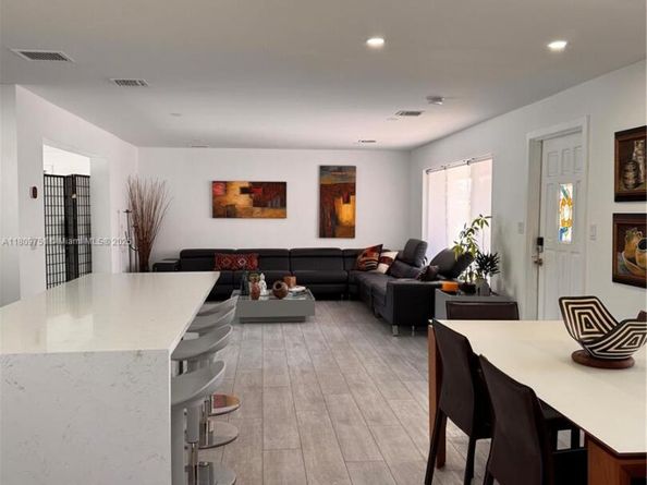 501 SW 18th St, Pompano Beach FL 33060