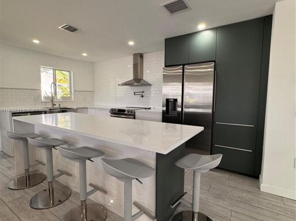 501 SW 18th St, Pompano Beach FL 33060