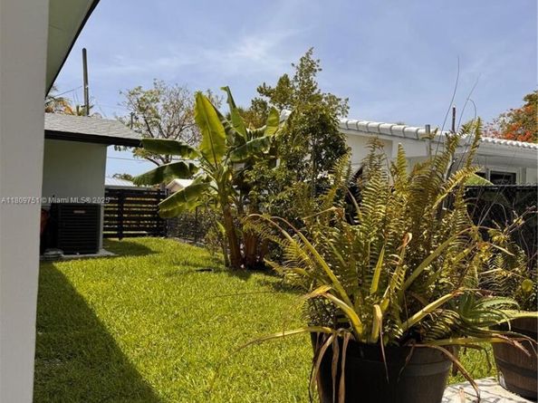 501 SW 18th St, Pompano Beach FL 33060