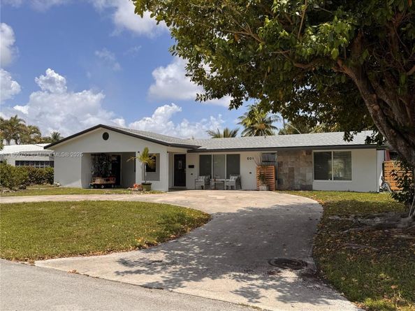 501 SW 18th St, Pompano Beach FL 33060