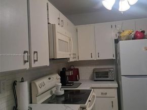 11561 SW 6th St, Sweetwater FL 33174