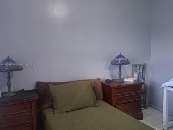11561 SW 6th St, Sweetwater FL 33174