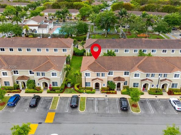 2440 SE 10th Ct, Homestead FL 33035