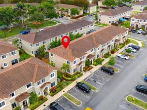 2440 SE 10th Ct, Homestead FL 33035